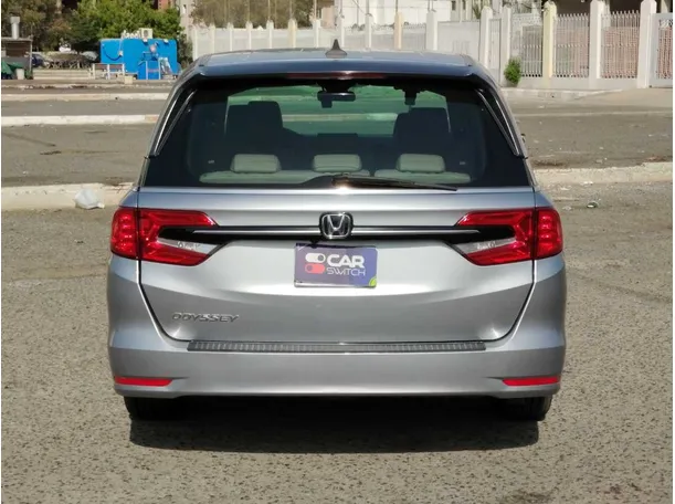 Car image 6