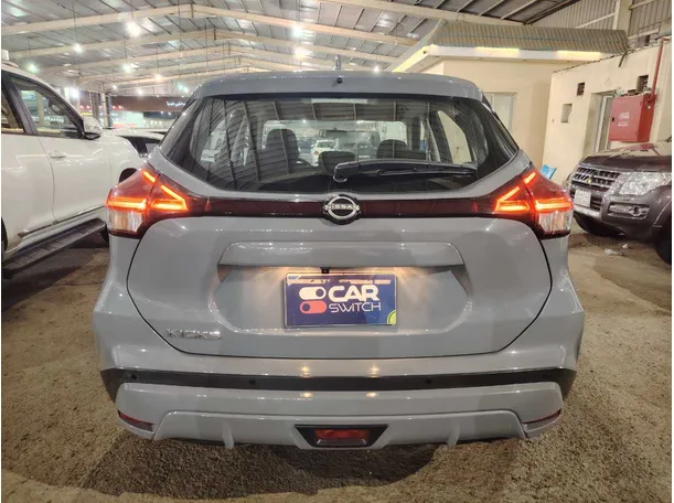 Car image 6