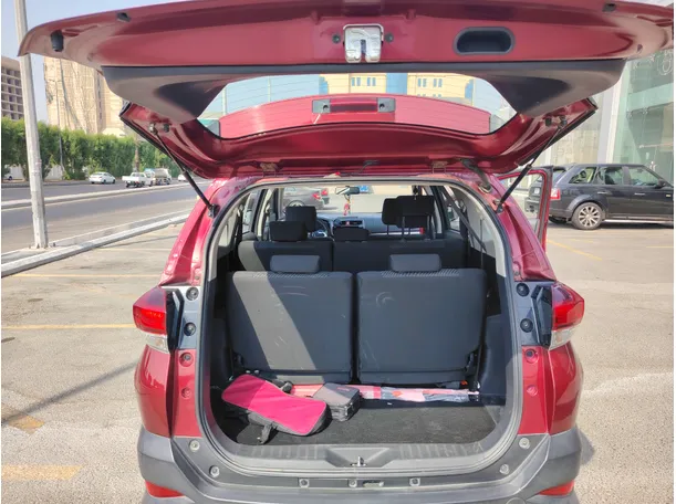 Car image 23