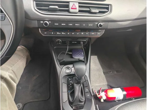 Car image 23