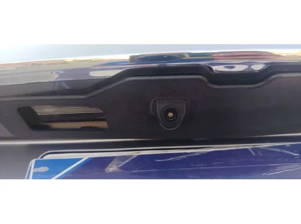 Car image 29
