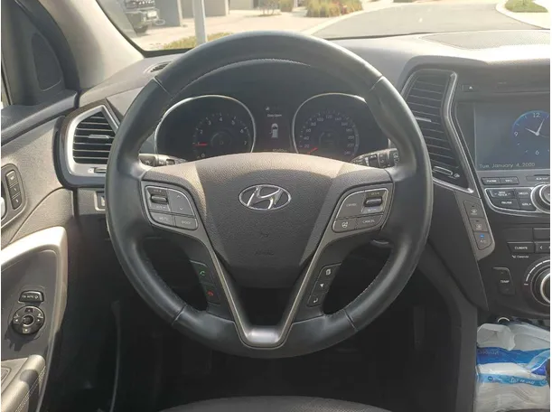 Car image 17