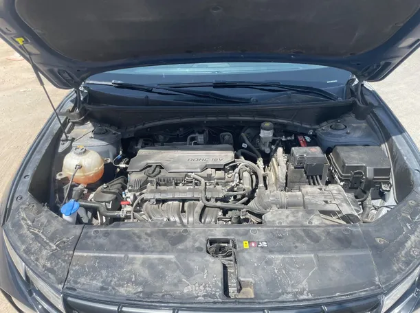 Car image 24