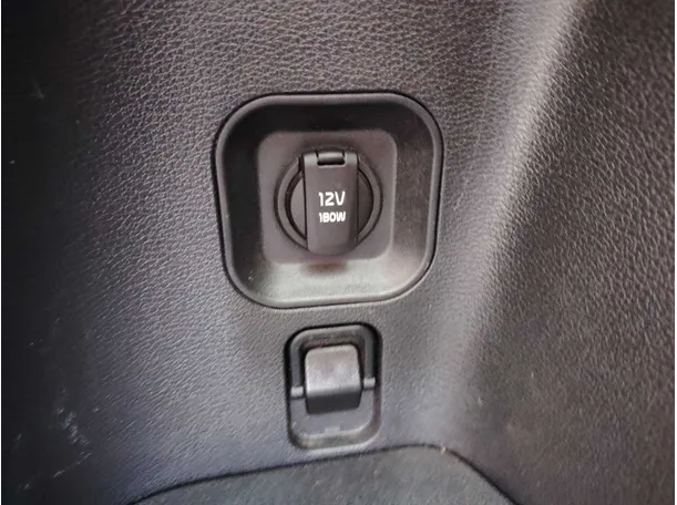Car image 31