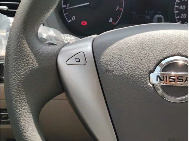 Car image 26