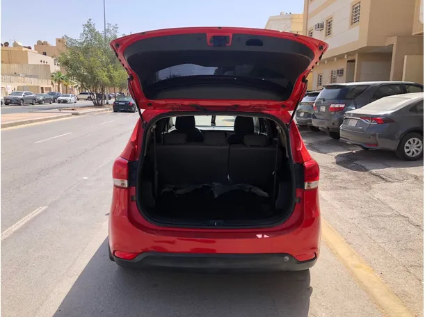 Car image 20