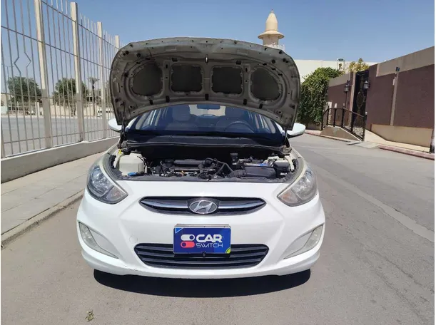 Car image 29