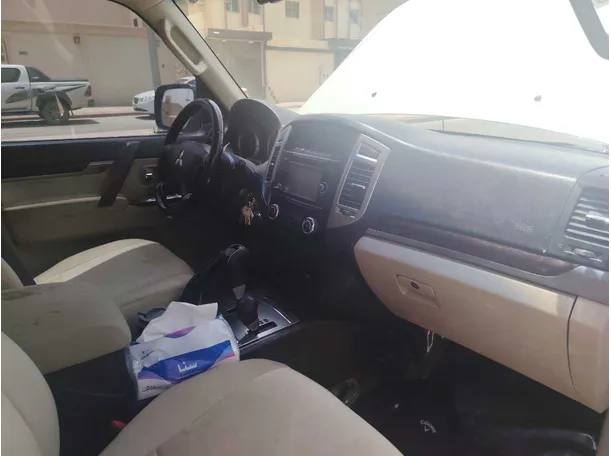 Car image 29