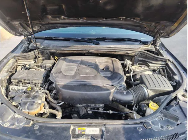 Car image 30