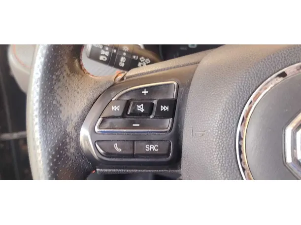 Car image 23