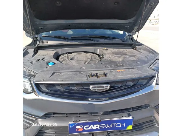 Car image 30