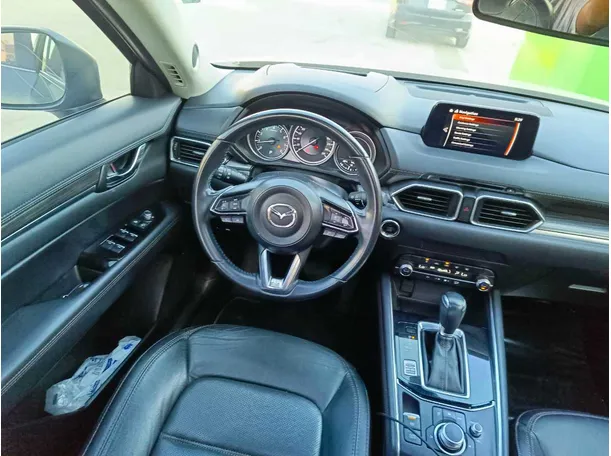 Car image 24