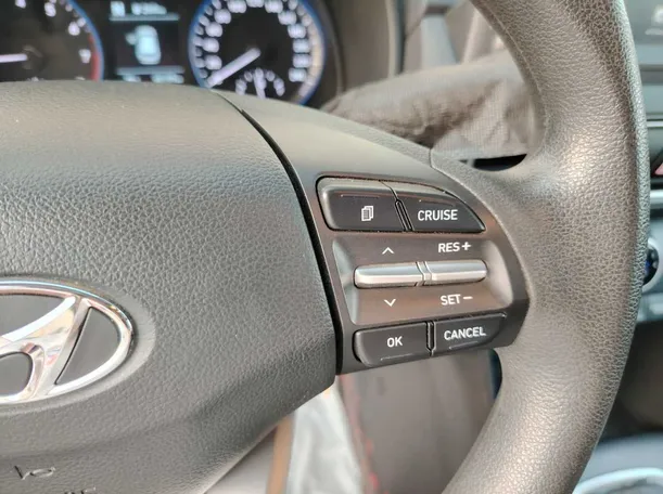 Car image 38