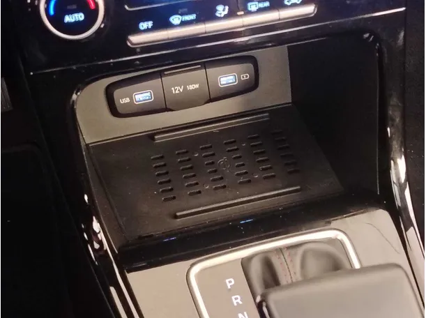 Car image 27