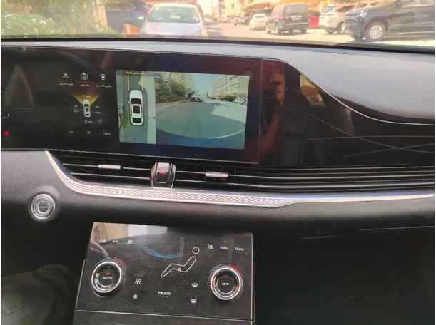 Car image 25