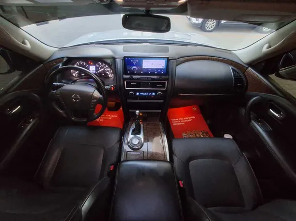 Car image 17