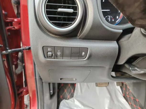 Car image 35