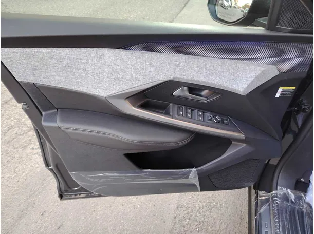 Car image 41