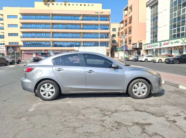 Car image 8