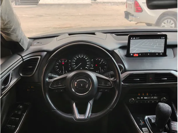 Car image 27