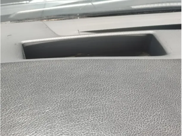 Car image 35