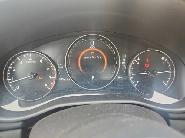 Car image 24