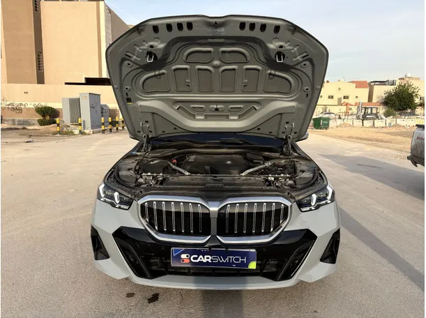 Car image 36