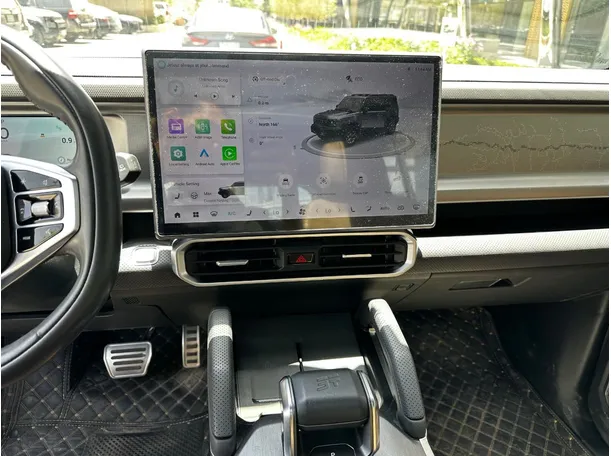 Car image 20