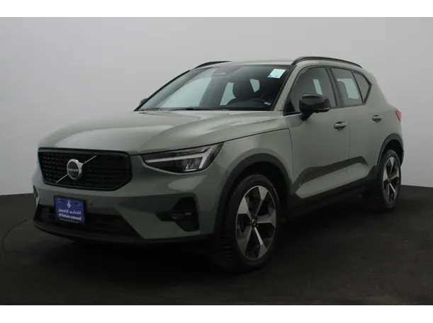 2023 فولفو XC40 في دبي