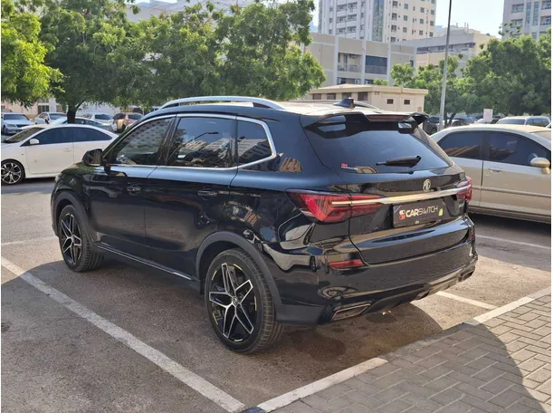 Car image 7