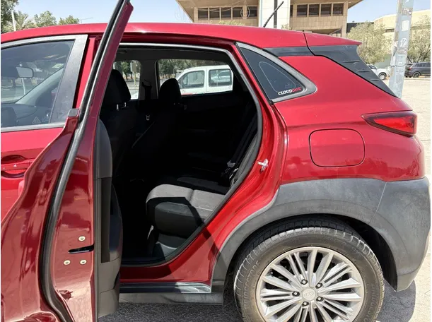 Car image 17