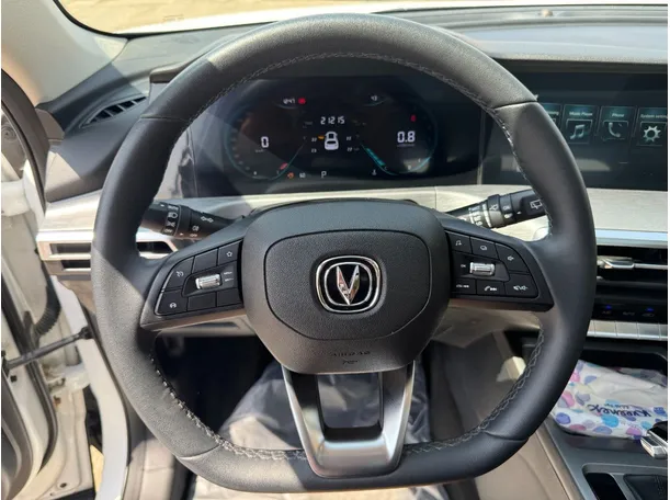 Car image 22