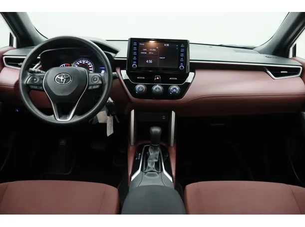 Car image 14