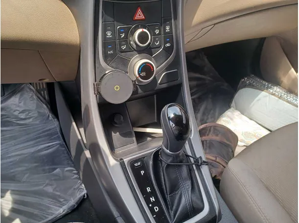 Car image 17