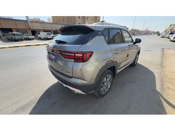 Car image 5