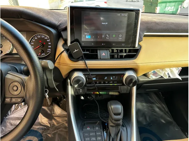 Car image 20