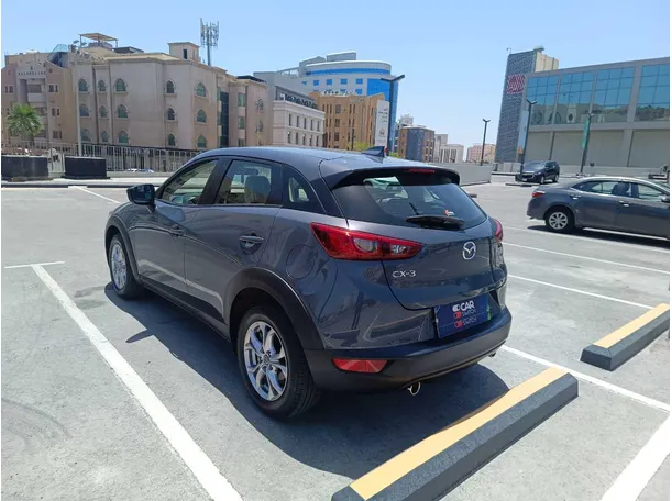 Car image 7