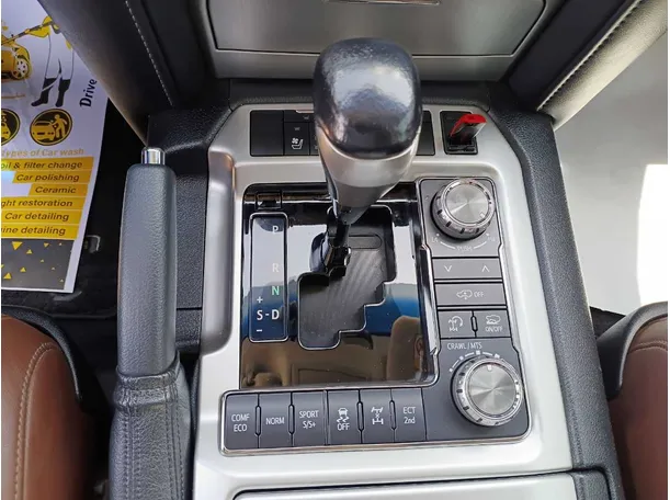 Car image 22