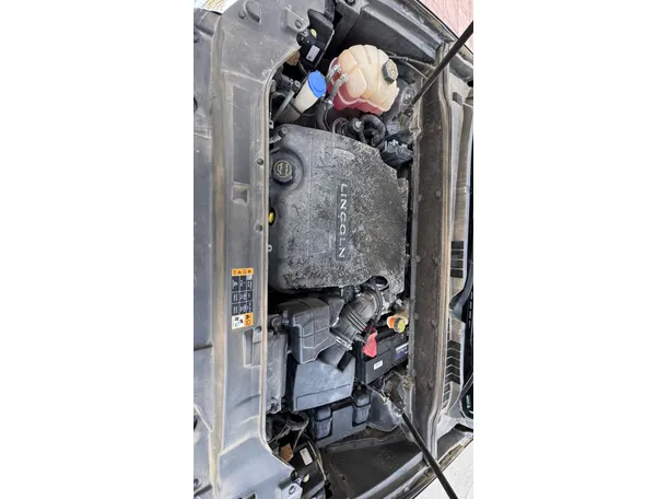 Car image 27