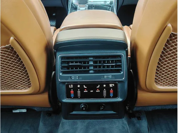 Car image 31
