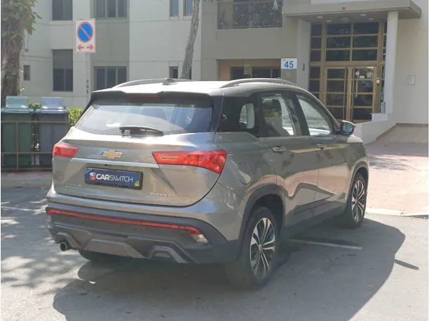 Car image 5