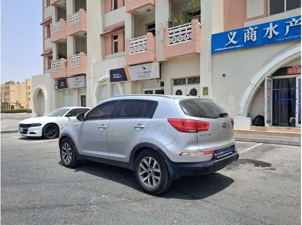 Car image 7