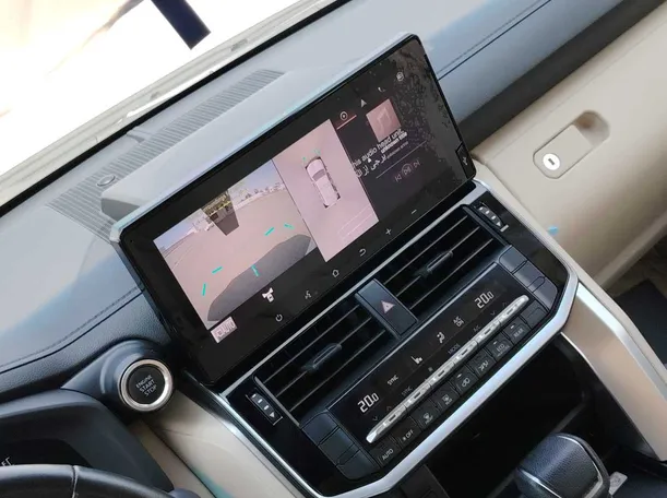 Car image 23