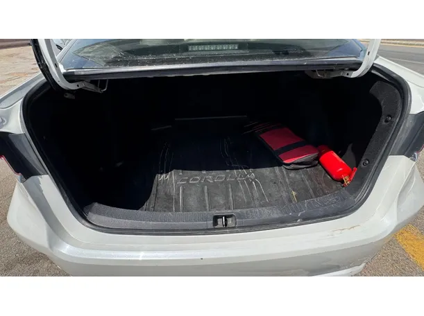 Car image 20