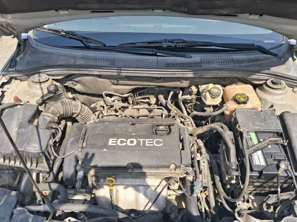 Car image 19