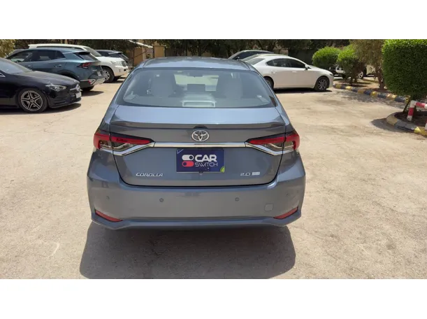 Car image 6