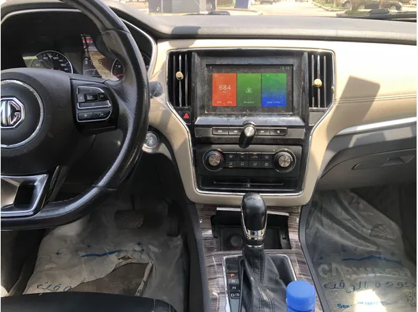 Car image 15