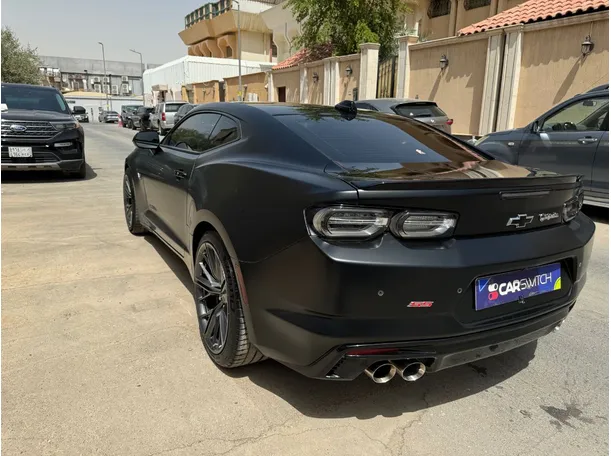 Car image 7