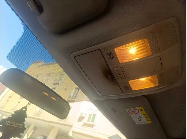 Car image 21