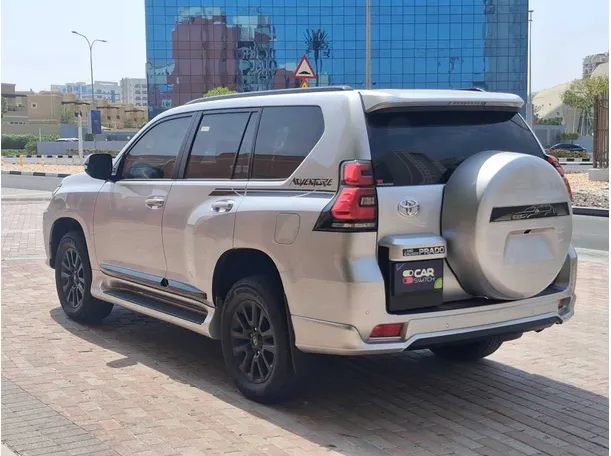 Car image 7